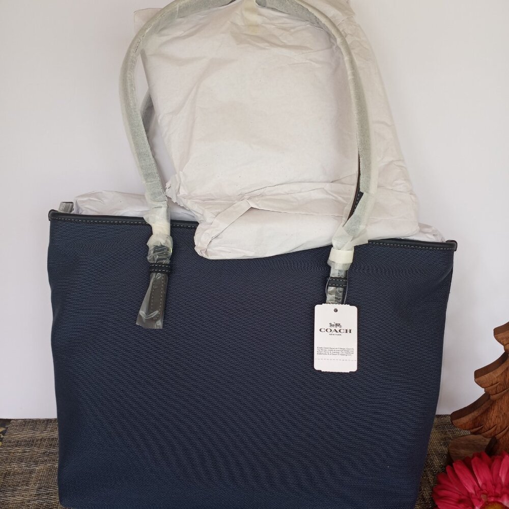 COACH Navy Blue Tote with Logo Front - Picture 2 of 11